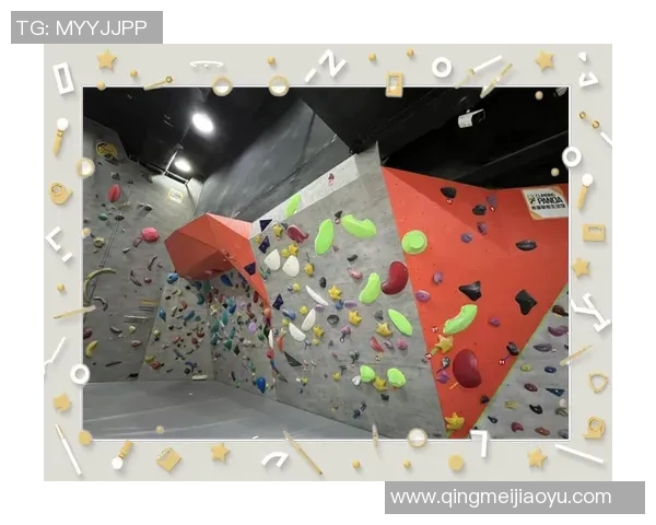 成都攀岩队的防反体系与攀岩战术的深度解析与应用探讨