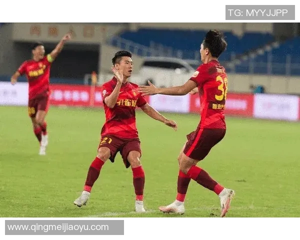 南京足球队以86分领跑总决赛积分榜展现强劲实力和夺冠希望 南京足球队以86分领跑总决赛积分榜展现强劲实力和夺冠希望