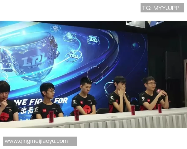 CSGO战术解析TES战队中路突破体系的成功秘诀与实战应用 CSGO战术解析TES战队中路突破体系的成功秘诀与实战应用